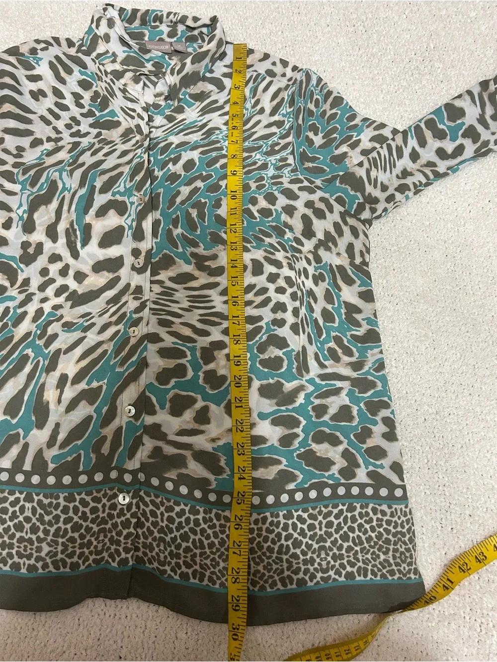 Chico's Button Up Top Sz 3 (XL) Exotic Animal Print Lightweight Statement Blouse